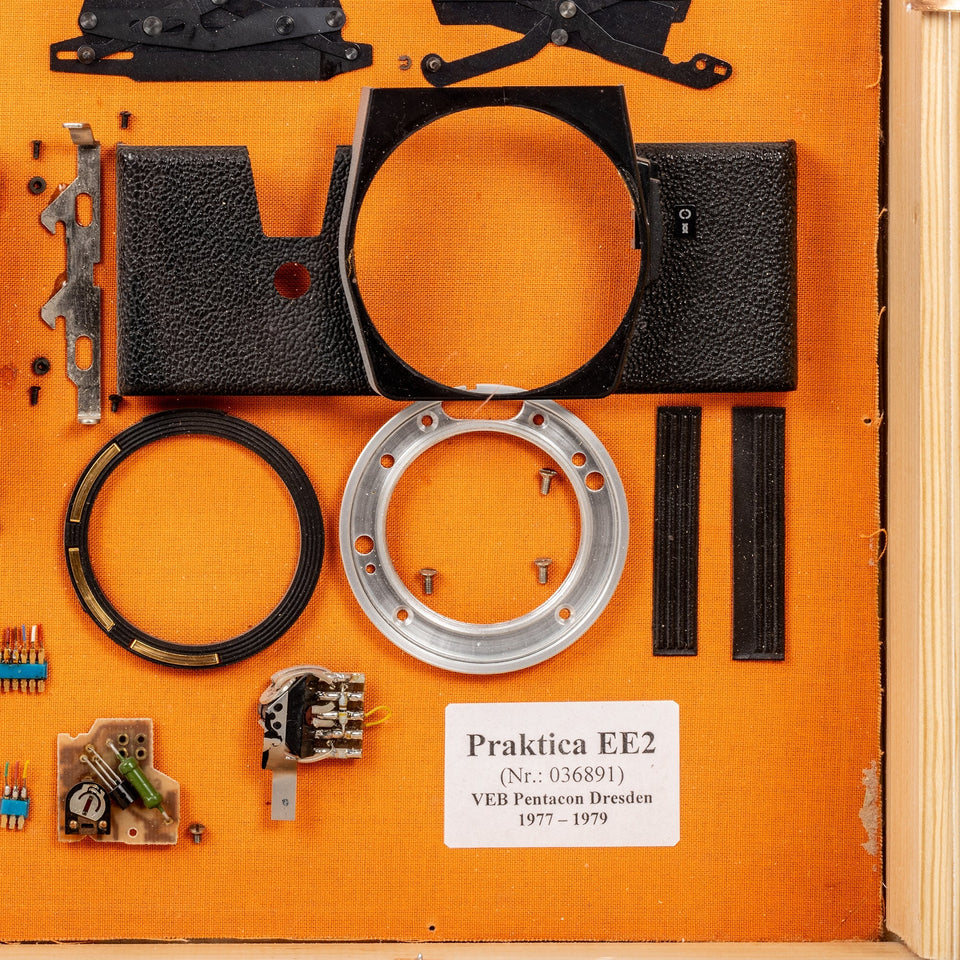 Pentacon EE2 Praktica Explosion Model – Vintage Cameras & Lenses – Coeln Cameras
