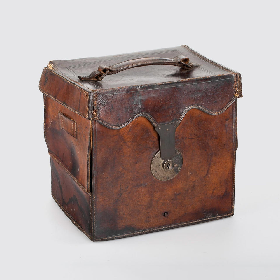 S.J. Levi London Pullmann Detective – Vintage Cameras & Lenses – Coeln Cameras