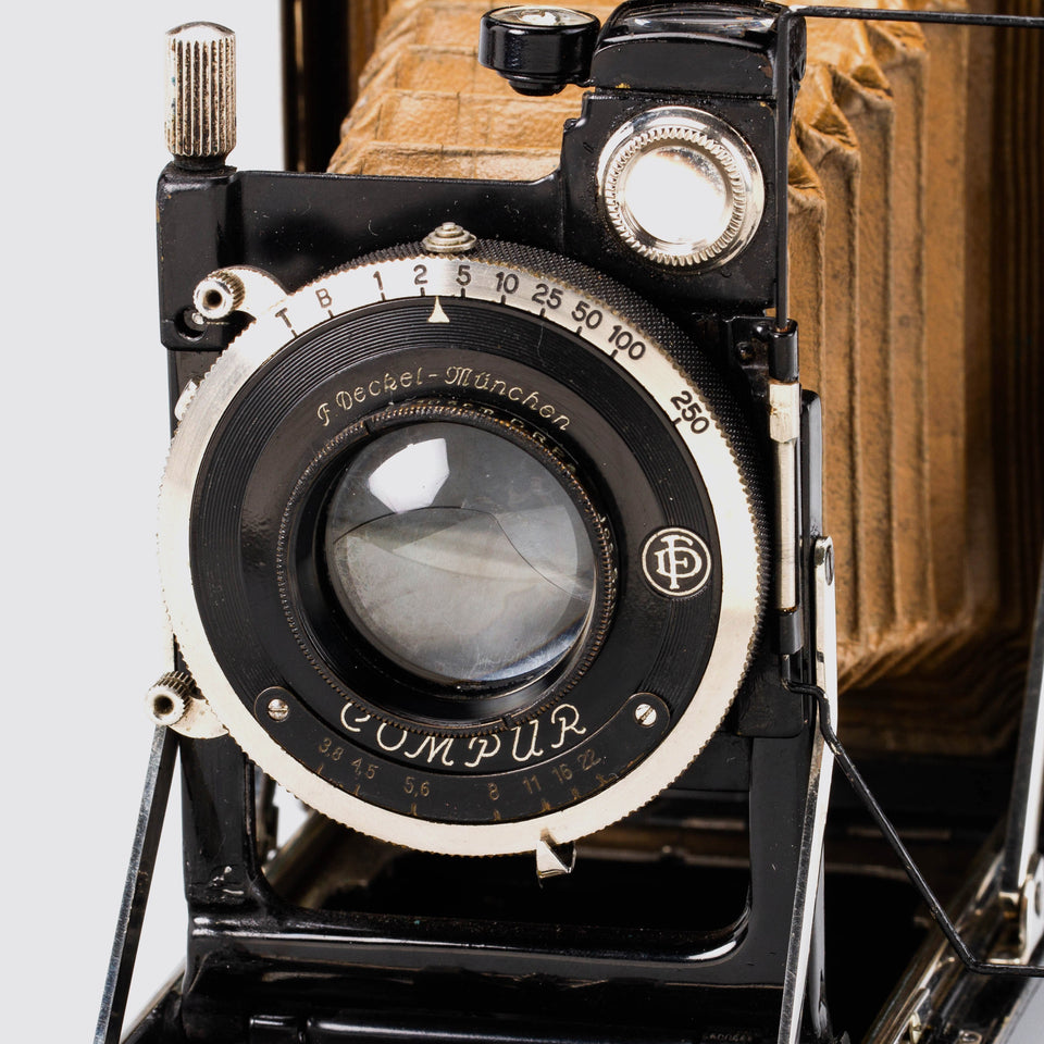 K.W. Patent Etui 6.5x9cm Brown – Vintage Cameras & Lenses – Coeln Cameras