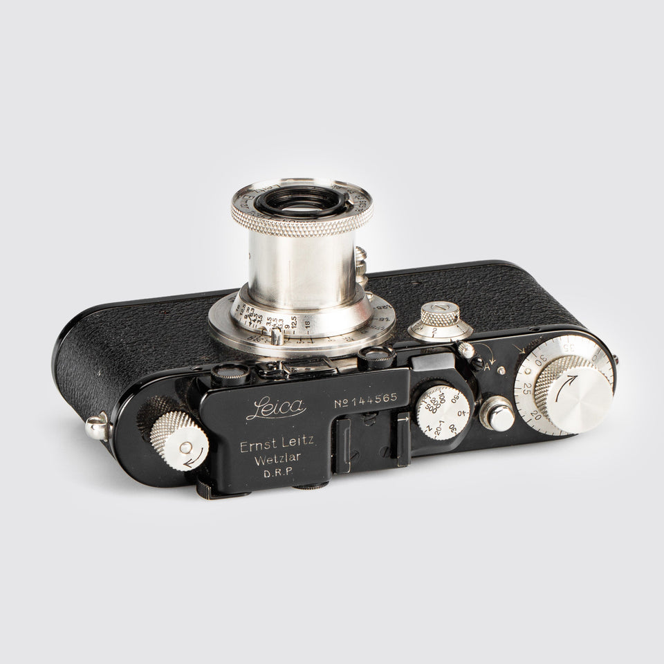 Leica III Model F Black/Nickel met 'Black Rim' Summar Câmera analógica Leica III Model F Black/Nickel met 'Black Rim' Summar Câmera analógica
